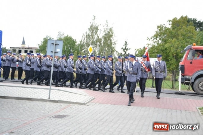 Zdjęcie w galerii na portalu naszraciborz.pl: Policjanci oficjalnie wrócili do pracy w Komisariacie Krzyżanowice - zobacz jak wygląda po gruntownej modernizacji wiadomości z regionu