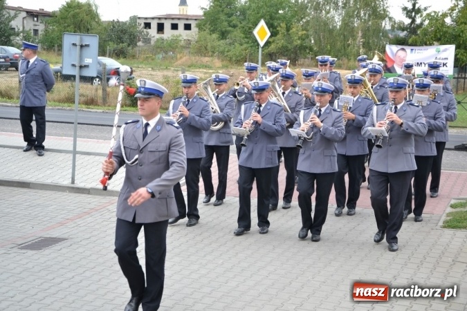 Zdjęcie w galerii na portalu naszraciborz.pl: Policjanci oficjalnie wrócili do pracy w Komisariacie Krzyżanowice - zobacz jak wygląda po gruntownej modernizacji wiadomości z regionu