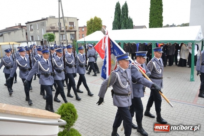 Zdjęcie w galerii na portalu naszraciborz.pl: Policjanci oficjalnie wrócili do pracy w Komisariacie Krzyżanowice - zobacz jak wygląda po gruntownej modernizacji wiadomości z regionu