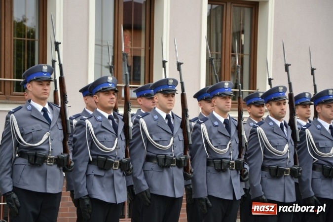 Zdjęcie w galerii na portalu naszraciborz.pl: Policjanci oficjalnie wrócili do pracy w Komisariacie Krzyżanowice - zobacz jak wygląda po gruntownej modernizacji wiadomości z regionu