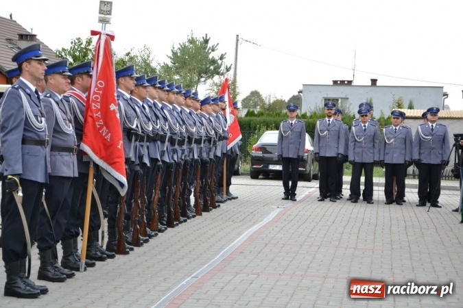 Zdjęcie w galerii na portalu naszraciborz.pl: Policjanci oficjalnie wrócili do pracy w Komisariacie Krzyżanowice - zobacz jak wygląda po gruntownej modernizacji wiadomości z regionu