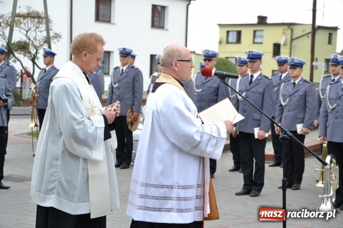Zdjęcie w galerii na portalu naszraciborz.pl: Policjanci oficjalnie wrócili do pracy w Komisariacie Krzyżanowice - zobacz jak wygląda po gruntownej modernizacji wiadomości z regionu