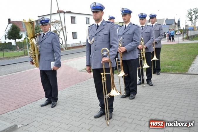 Zdjęcie w galerii na portalu naszraciborz.pl: Policjanci oficjalnie wrócili do pracy w Komisariacie Krzyżanowice - zobacz jak wygląda po gruntownej modernizacji wiadomości z regionu