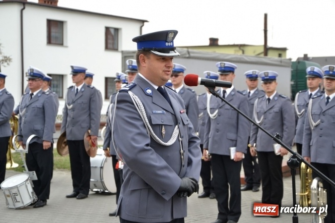 Zdjęcie w galerii na portalu naszraciborz.pl: Policjanci oficjalnie wrócili do pracy w Komisariacie Krzyżanowice - zobacz jak wygląda po gruntownej modernizacji wiadomości z regionu