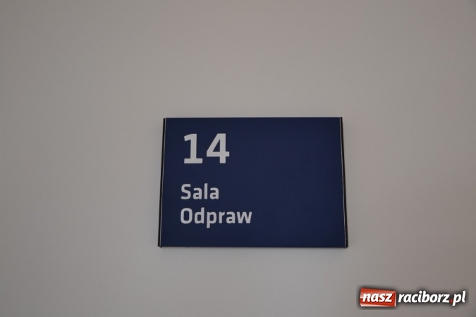 Zdjęcie w galerii na portalu naszraciborz.pl: Policjanci oficjalnie wrócili do pracy w Komisariacie Krzyżanowice - zobacz jak wygląda po gruntownej modernizacji wiadomości z regionu