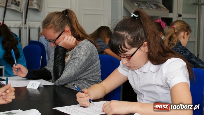 Zdjęcie w galerii na portalu naszraciborz.pl: Konkurs Wiedzy o Ruchu Drogowym  wiadomości z regionu