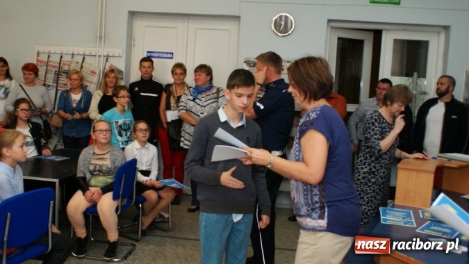 Zdjęcie w galerii na portalu naszraciborz.pl: Konkurs Wiedzy o Ruchu Drogowym  wiadomości z regionu