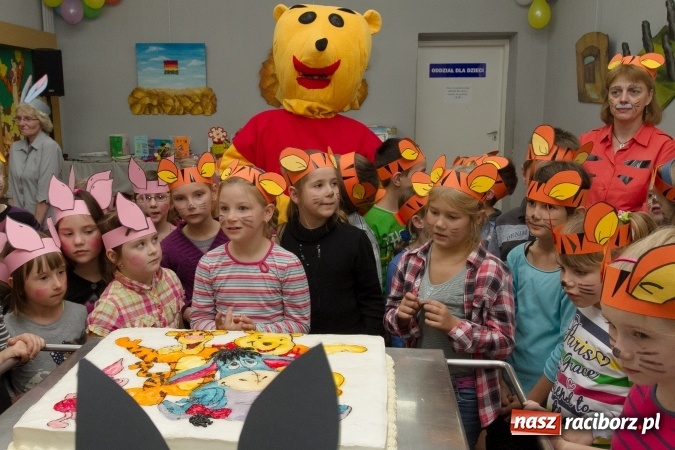 Zdjęcie w galerii na portalu naszraciborz.pl: Kubuś Puchatek zaprasza na urodzinowe przyjęcie!  wiadomości z regionu