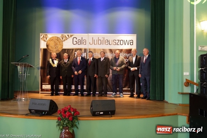 Zdjęcie w galerii na portalu naszraciborz.pl: 70 lat raciborskiego Cechu - ludzi, którzy z rodzinami stoją za swoją marką wiadomości z regionu