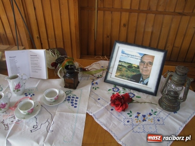 Zdjęcie w galerii na portalu naszraciborz.pl: Poezja ks. Tomasza, mieszkańca Wojnowic wiadomości z regionu