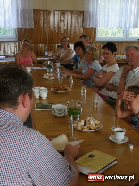Zdjęcie w galerii na portalu naszraciborz.pl: Poezja ks. Tomasza, mieszkańca Wojnowic wiadomości z regionu