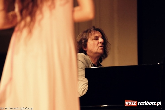 Zdjęcie w galerii na portalu naszraciborz.pl: Koncert pełen międzynarodowych gwiazd - Krzysztof Kobyliński Pearls wiadomości z regionu