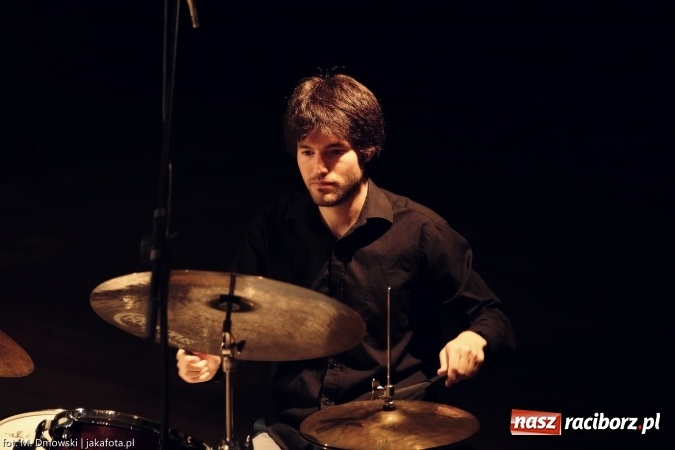 Zdjęcie w galerii na portalu naszraciborz.pl: Koncert pełen międzynarodowych gwiazd - Krzysztof Kobyliński Pearls wiadomości z regionu