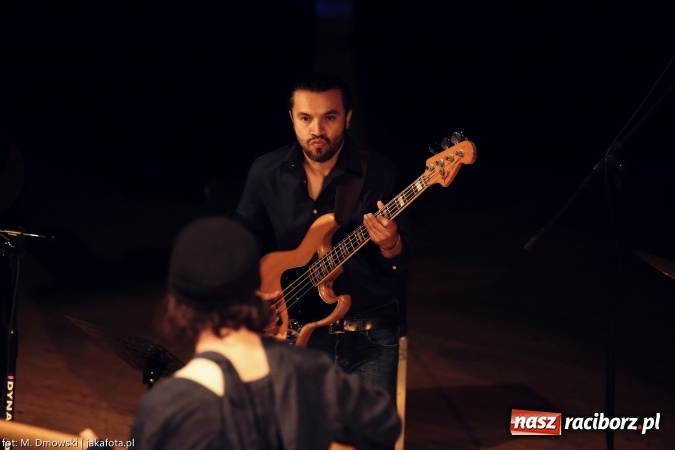 Zdjęcie w galerii na portalu naszraciborz.pl: Koncert pełen międzynarodowych gwiazd - Krzysztof Kobyliński Pearls wiadomości z regionu