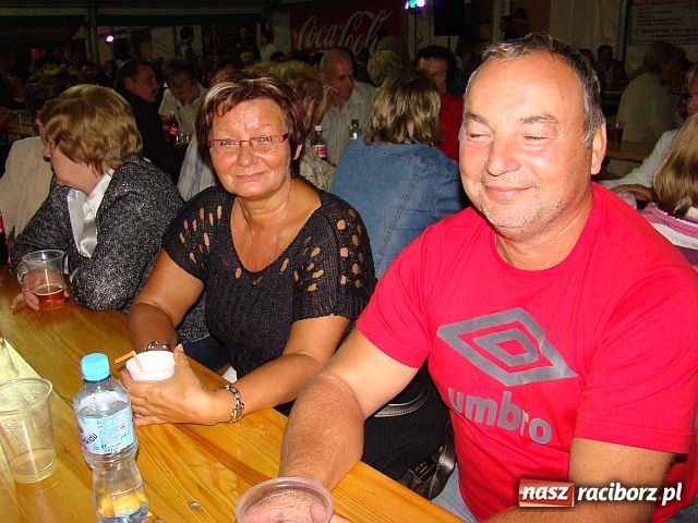 Zdjęcie w galerii na portalu naszraciborz.pl: Śląska laba – Oktoberfest 2009 wiadomości z regionu