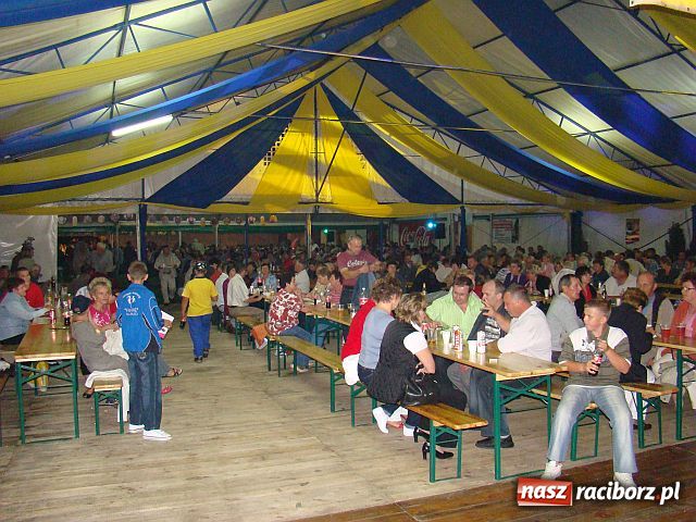 Zdjęcie w galerii na portalu naszraciborz.pl: Śląska laba – Oktoberfest 2009 wiadomości z regionu