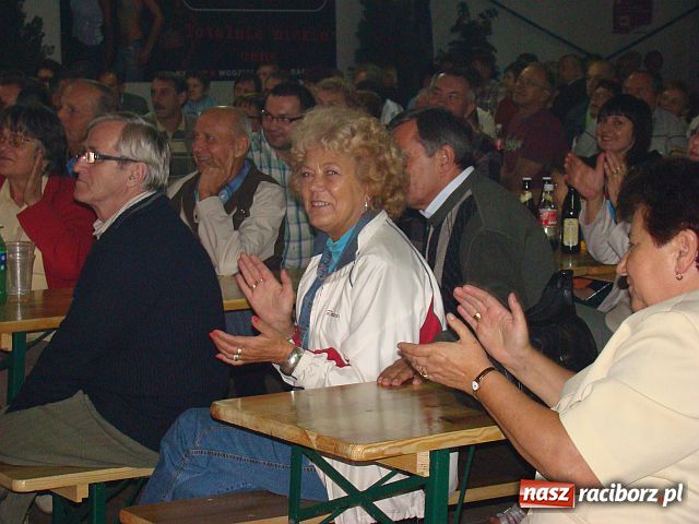 Zdjęcie w galerii na portalu naszraciborz.pl: Śląska laba – Oktoberfest 2009 wiadomości z regionu