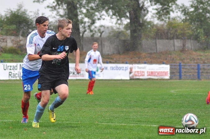 Zdjęcie w galerii na portalu naszraciborz.pl: IV liga: Bez bramek przy Srebrnej wiadomości z regionu