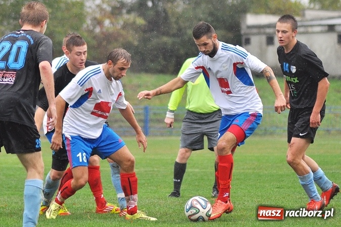 Zdjęcie w galerii na portalu naszraciborz.pl: IV liga: Bez bramek przy Srebrnej wiadomości z regionu