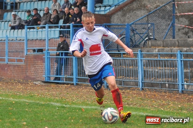 Zdjęcie w galerii na portalu naszraciborz.pl: IV liga: Bez bramek przy Srebrnej wiadomości z regionu