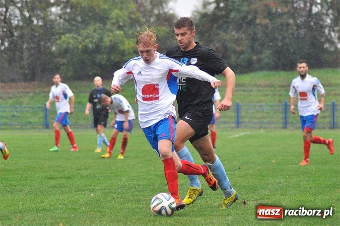 Zdjęcie w galerii na portalu naszraciborz.pl: IV liga: Bez bramek przy Srebrnej wiadomości z regionu