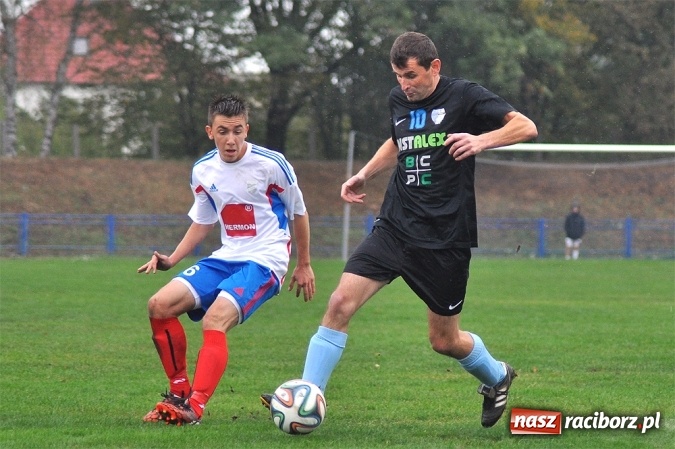 Zdjęcie w galerii na portalu naszraciborz.pl: IV liga: Bez bramek przy Srebrnej wiadomości z regionu
