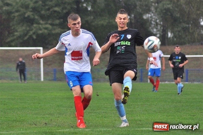 Zdjęcie w galerii na portalu naszraciborz.pl: IV liga: Bez bramek przy Srebrnej wiadomości z regionu
