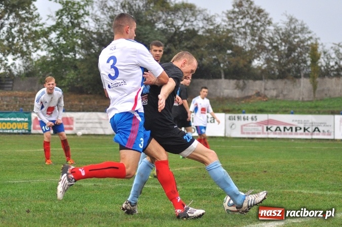 Zdjęcie w galerii na portalu naszraciborz.pl: IV liga: Bez bramek przy Srebrnej wiadomości z regionu