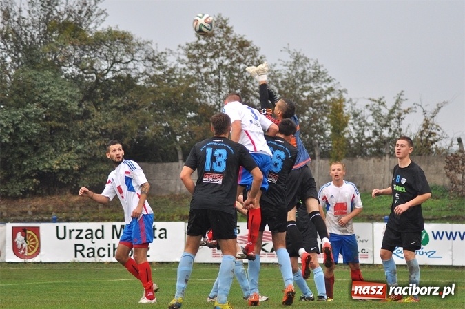 Zdjęcie w galerii na portalu naszraciborz.pl: IV liga: Bez bramek przy Srebrnej wiadomości z regionu