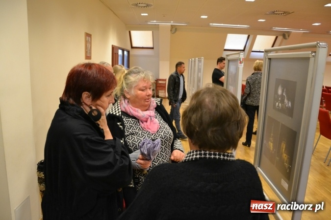Zdjęcie w galerii na portalu naszraciborz.pl: Racibórz w obiektywie niepełnosprawnych. Na zamku podsumowano konkurs fotograficzny wiadomości z regionu