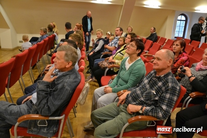 Zdjęcie w galerii na portalu naszraciborz.pl: Racibórz w obiektywie niepełnosprawnych. Na zamku podsumowano konkurs fotograficzny wiadomości z regionu