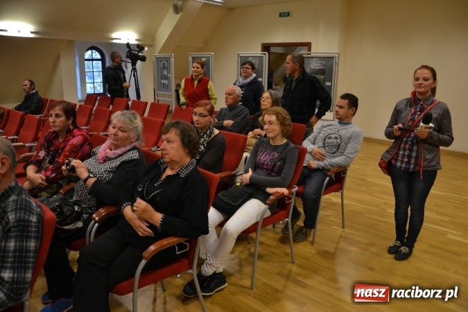 Zdjęcie w galerii na portalu naszraciborz.pl: Racibórz w obiektywie niepełnosprawnych. Na zamku podsumowano konkurs fotograficzny wiadomości z regionu