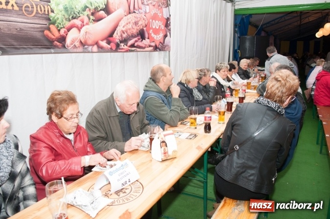 Zdjęcie w galerii na portalu naszraciborz.pl: Oktoberfest w Szymocicach – jak na Bajerach… wiadomości z regionu