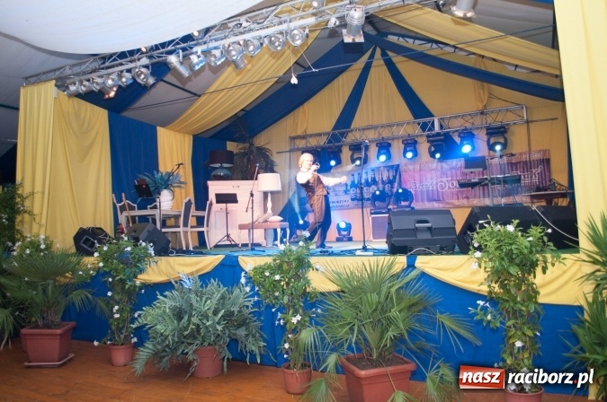 Zdjęcie w galerii na portalu naszraciborz.pl: Oktoberfest w Szymocicach – jak na Bajerach… wiadomości z regionu