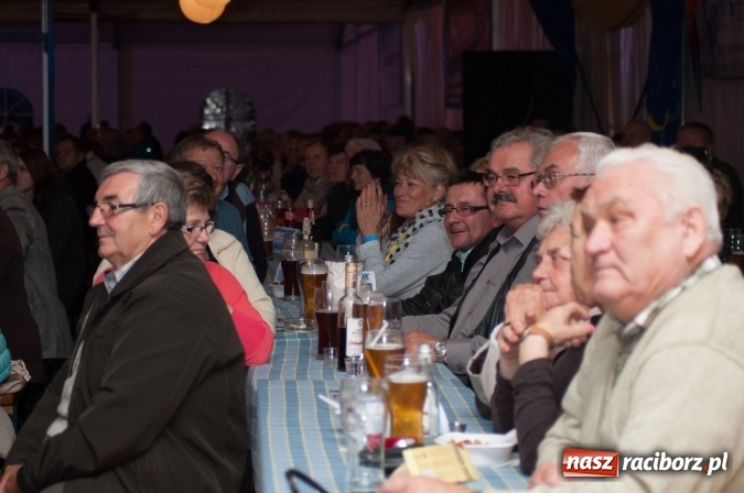 Zdjęcie w galerii na portalu naszraciborz.pl: Oktoberfest w Szymocicach – jak na Bajerach… wiadomości z regionu