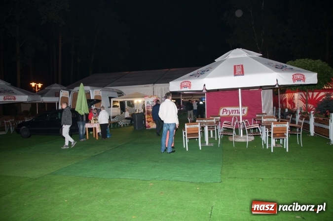 Zdjęcie w galerii na portalu naszraciborz.pl: Oktoberfest w Szymocicach – jak na Bajerach… wiadomości z regionu