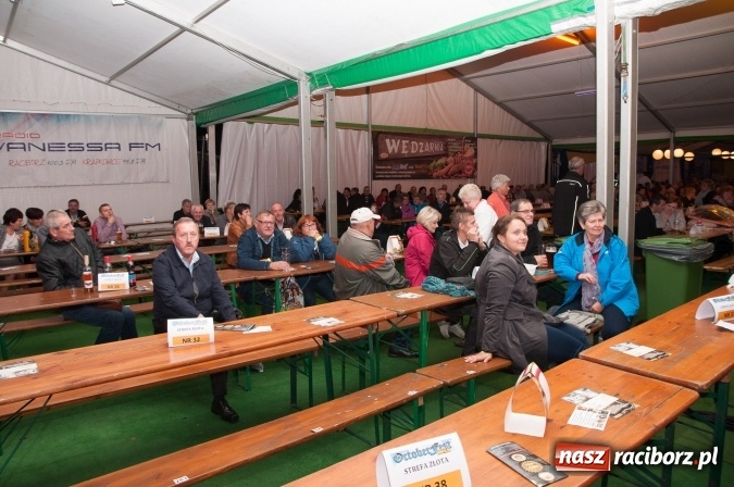 Zdjęcie w galerii na portalu naszraciborz.pl: Oktoberfest w Szymocicach – jak na Bajerach… wiadomości z regionu