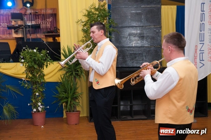 Zdjęcie w galerii na portalu naszraciborz.pl: Oktoberfest w Szymocicach – jak na Bajerach… wiadomości z regionu