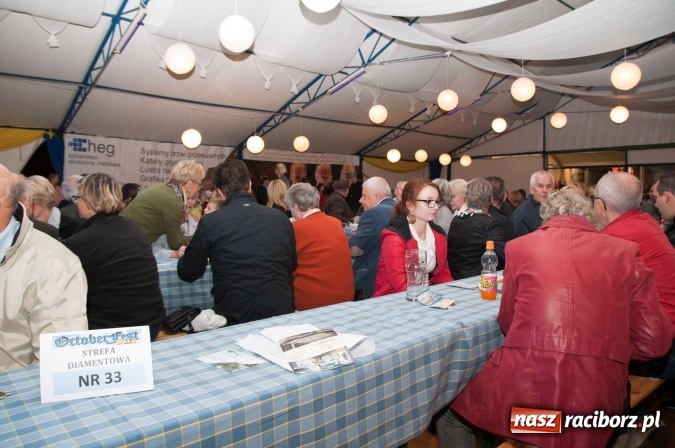 Zdjęcie w galerii na portalu naszraciborz.pl: Oktoberfest w Szymocicach – jak na Bajerach… wiadomości z regionu