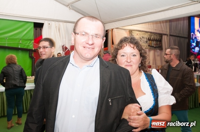 Zdjęcie w galerii na portalu naszraciborz.pl: Oktoberfest w Szymocicach – jak na Bajerach… wiadomości z regionu