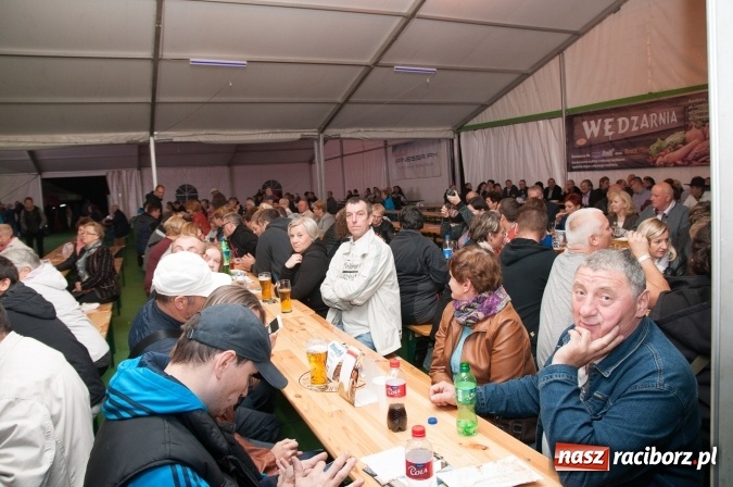 Zdjęcie w galerii na portalu naszraciborz.pl: Oktoberfest w Szymocicach – jak na Bajerach… wiadomości z regionu