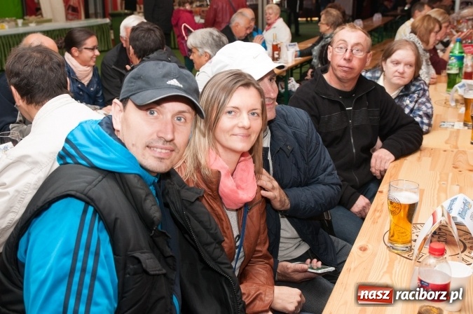 Zdjęcie w galerii na portalu naszraciborz.pl: Oktoberfest w Szymocicach – jak na Bajerach… wiadomości z regionu