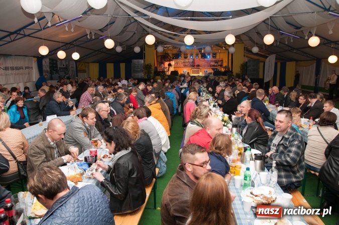 Zdjęcie w galerii na portalu naszraciborz.pl: Oktoberfest w Szymocicach – jak na Bajerach… wiadomości z regionu