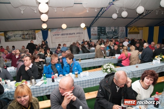 Zdjęcie w galerii na portalu naszraciborz.pl: Oktoberfest w Szymocicach – jak na Bajerach… wiadomości z regionu