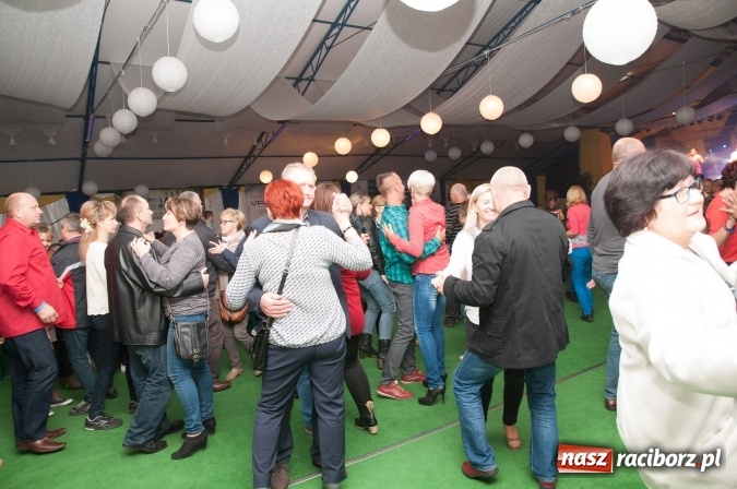 Zdjęcie w galerii na portalu naszraciborz.pl: Oktoberfest w Szymocicach – jak na Bajerach… wiadomości z regionu