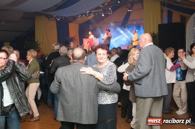 Zdjęcie w galerii na portalu naszraciborz.pl: Oktoberfest w Szymocicach – jak na Bajerach… wiadomości z regionu