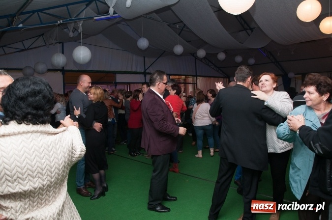 Zdjęcie w galerii na portalu naszraciborz.pl: Oktoberfest w Szymocicach – jak na Bajerach… wiadomości z regionu