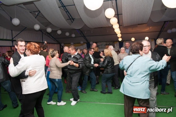 Zdjęcie w galerii na portalu naszraciborz.pl: Oktoberfest w Szymocicach – jak na Bajerach… wiadomości z regionu