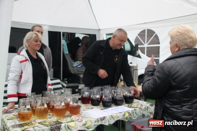 Zdjęcie w galerii na portalu naszraciborz.pl: Oktoberfest w Szymocicach – jak na Bajerach… wiadomości z regionu