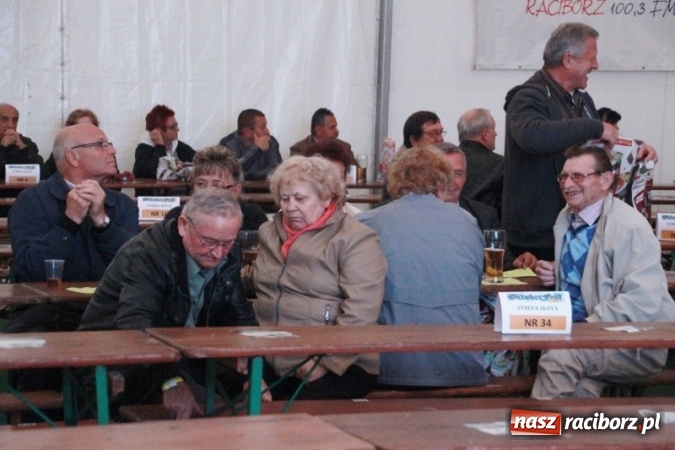 Zdjęcie w galerii na portalu naszraciborz.pl: Oktoberfest w Szymocicach – jak na Bajerach… wiadomości z regionu